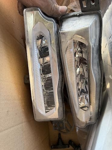 Комплект противотуманных фар BMW 2018 г., Б/у, Оригинал at lalafo.kg Комплект противотуманных фар BMW 2018 г., Б/у, Оригинал