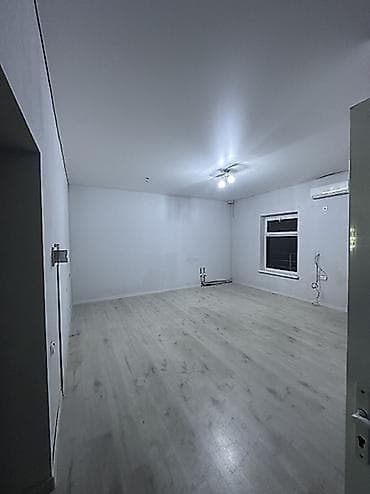 Дордой рынок Сдается ангар Площадь: 1000м2 4 офиса + навес под фуры at lalafo.kg Дордой рынок Сдается ангар Площадь: 1000м2 4 офиса + навес под фуры