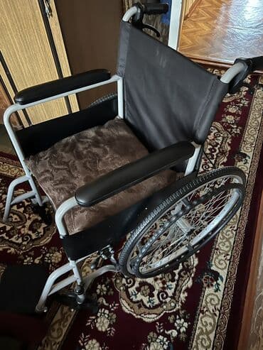 Продаю инвалидную коляску, покупали дороже, не пригодилась, даже не at lalafo.kg Продаю инвалидную коляску, покупали дороже, не пригодилась, даже не