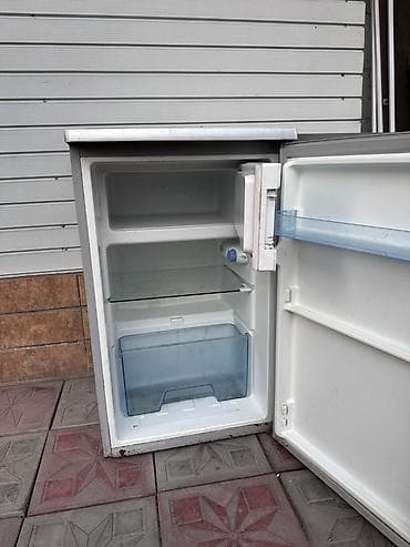 Холодильник Однокамерный, 50 * 84 * 54 at lalafo.kg Холодильник Однокамерный, 50 * 84 * 54