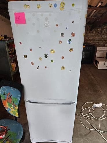 Холодильник Indesit, Двухкамерный, De frost (капельный), 60 * 167 * 60 at lalafo.kg Холодильник Indesit, Двухкамерный, De frost (капельный), 60 * 167 * 60