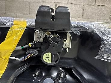 Замок багажника HYUNDAI Grandeur IG 2018 (б/у) at lalafo.kg Замок багажника HYUNDAI Grandeur IG 2018 (б/у)