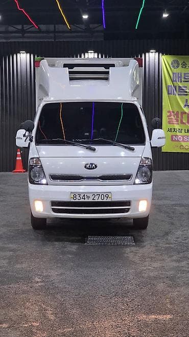 Kia BONGO: 2019 г., 2.5 л, Автомат, Дизель at lalafo.kg Kia BONGO: 2019 г., 2.5 л, Автомат, Дизель