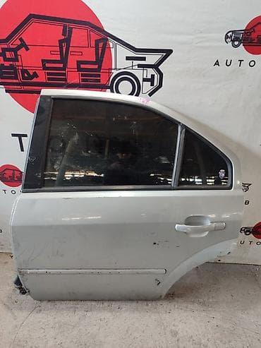 Дверь FORD Mondeo 1.8 2003 задн. лев. (б/у) at lalafo.kg Дверь FORD Mondeo 1.8 2003 задн. лев. (б/у)
