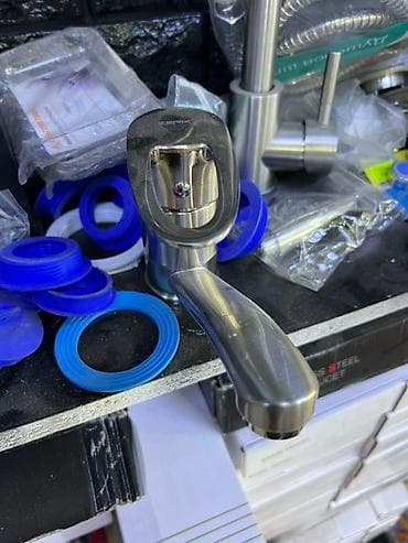 Смеситель для раковины из нержавеющей стали. Имеет поворотный излив lalafo.kg да — 1 Смеситель для раковины из нержавеющей стали. Имеет поворотный излив — 1