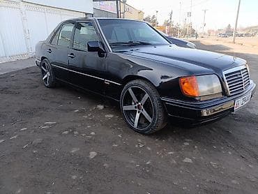 Mercedes-Benz W124: 1993 г., 3.2 л, Механика, Бензин, Седан at lalafo.kg Mercedes-Benz W124: 1993 г., 3.2 л, Механика, Бензин, Седан