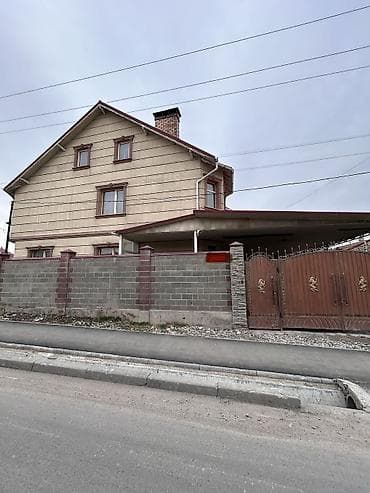 Продается 2 х этажный дом + мансард и подвал. Мкр, Кок-Жар Общ at lalafo.kg Продается 2 х этажный дом + мансард и подвал. Мкр, Кок-Жар Общ