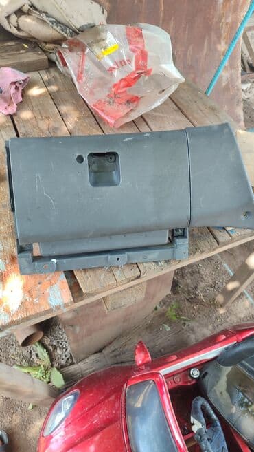 Бардачок Мазда кронос 1994 at lalafo.kg Бардачок Мазда кронос 1994