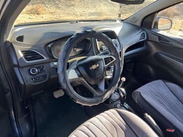 Chevrolet Spark: 2018 г., 1 л, Вариатор, Бензин, Хэтчбэк at lalafo.kg Chevrolet Spark: 2018 г., 1 л, Вариатор, Бензин, Хэтчбэк