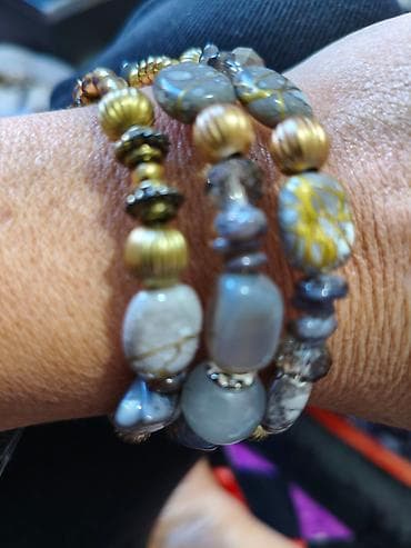 Билериктер: Набор аксессуаров и инструментов для ухода и рукоделия. В составе: - lalafo.kg да — 4 Билериктер: Набор аксессуаров и инструментов для ухода и рукоделия. В составе: - — 4