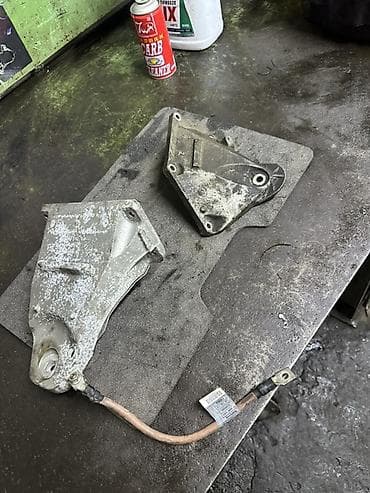 Подушка мотора BMW at lalafo.kg Подушка мотора BMW