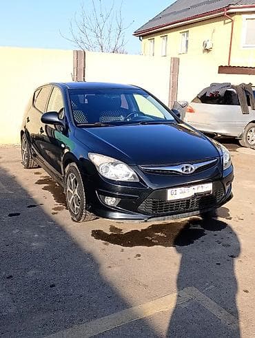 Hyundai i30: 2010 г., 1.6 л, Автомат, Бензин, Хэтчбэк at lalafo.kg Hyundai i30: 2010 г., 1.6 л, Автомат, Бензин, Хэтчбэк