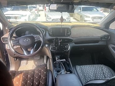 Hyundai Santa Fe: 2019 г., 2.4 л, Автомат, Бензин, Кроссовер at lalafo.kg Hyundai Santa Fe: 2019 г., 2.4 л, Автомат, Бензин, Кроссовер