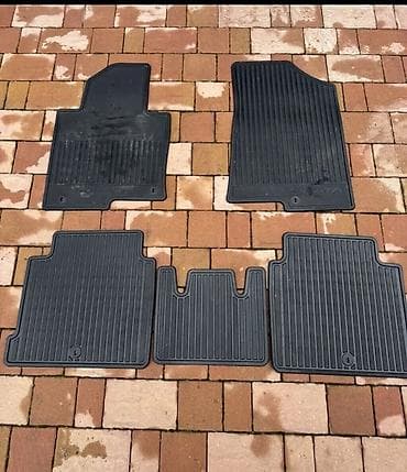 Родные Резиновые Полики Для салона Hyundai, цвет - Черный, Самовывоз at lalafo.kg Родные Резиновые Полики Для салона Hyundai, цвет - Черный, Самовывоз