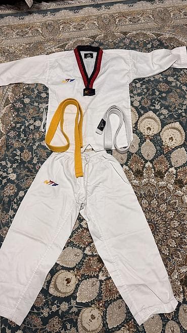 Продам форму для тхэквондо Adidas Продаётся форма для тхэквондо at lalafo.kg Продам форму для тхэквондо Adidas Продаётся форма для тхэквондо