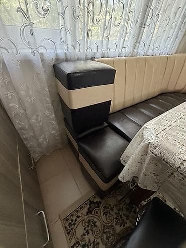 Все за 5000 сом ✅ Кухонный уголок + микроволновая печь Samsung - at lalafo.kg Все за 5000 сом ✅ Кухонный уголок + микроволновая печь Samsung -