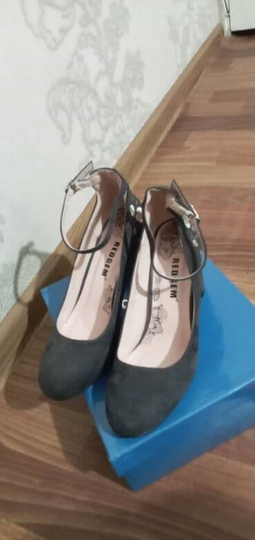 Туфли женские, новые, цвет коричневый, импортные, размер 40 at lalafo.kg Туфли женские, новые, цвет коричневый, импортные, размер 40