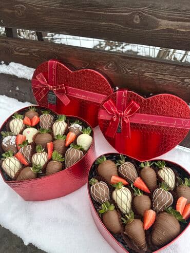 Тот самый дубайский шоколад 🍫 Сочная отборная клубника в шоколаде 🍓🍫 at lalafo.kg Тот самый дубайский шоколад 🍫 Сочная отборная клубника в шоколаде 🍓🍫
