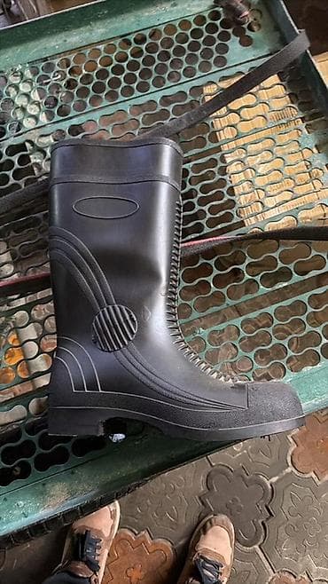 Резиновые сапоги, 41, Новый, цвет - Черный, Самовывоз, Платная доставка at lalafo.kg Резиновые сапоги, 41, Новый, цвет - Черный, Самовывоз, Платная доставка