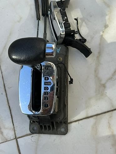 Муфталар: Фольксваген Гольф 4, Фольксваген Бора Рычаг селектора АКПП с тросами lalafo.kg да — 1 Муфталар: Фольксваген Гольф 4, Фольксваген Бора Рычаг селектора АКПП с тросами — 1