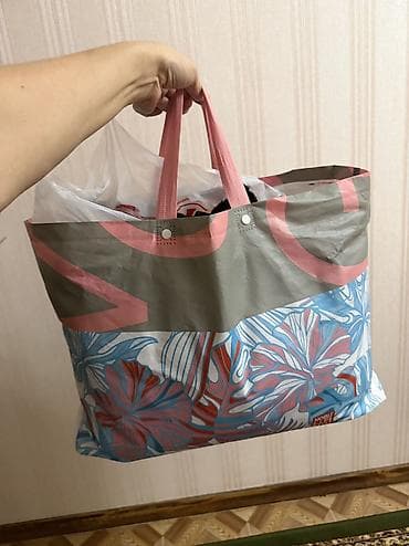 Продам большой пакет женских летних вещей . Все наряды 52 размера at lalafo.kg Продам большой пакет женских летних вещей . Все наряды 52 размера