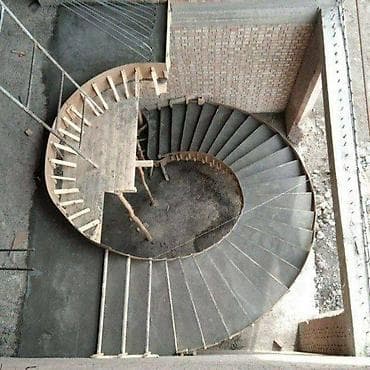 Бетонная лестница Для дома, Форма лестницы: Винтовая at lalafo.kg Бетонная лестница Для дома, Форма лестницы: Винтовая