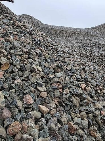 Щебень, Для дороги, В тоннах, Зил, Камаз at lalafo.kg Щебень, Для дороги, В тоннах, Зил, Камаз