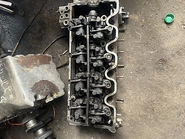 Мерс 102 мотор 2.3 обьем Головка блока цилиндров, масляный поддон и at lalafo.kg Мерс 102 мотор 2.3 обьем Головка блока цилиндров, масляный поддон и