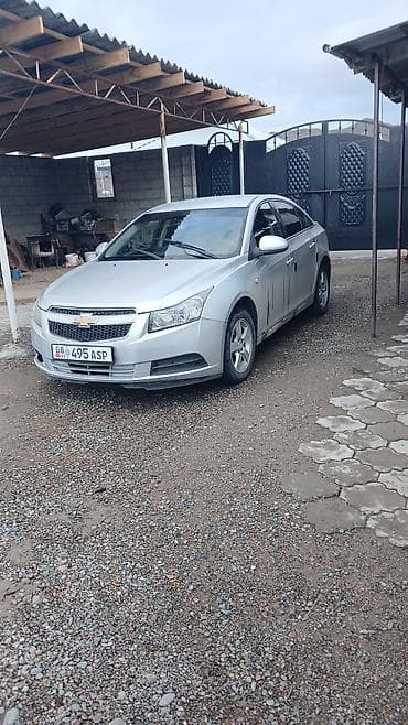 Chevrolet Cruze: 2010 г., 1.5 л, Автомат, Бензин, Седан at lalafo.kg Chevrolet Cruze: 2010 г., 1.5 л, Автомат, Бензин, Седан