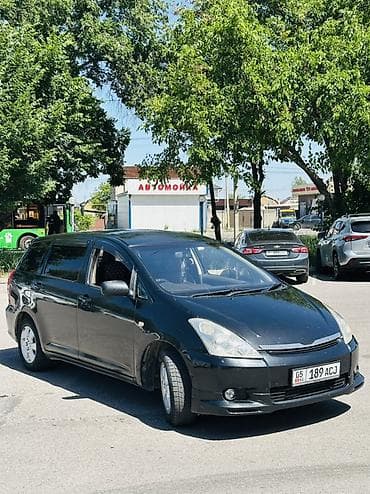Toyota WISH: 2003 г., 1.8 л, Автомат, Бензин, Минивэн at lalafo.kg Toyota WISH: 2003 г., 1.8 л, Автомат, Бензин, Минивэн