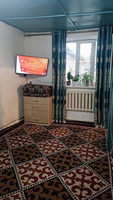 Барачный, 3 м², 3 комнаты, Собственник, Старый ремонт at lalafo.kg Барачный, 3 м², 3 комнаты, Собственник, Старый ремонт