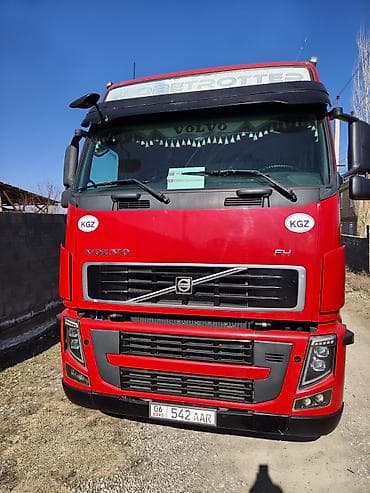 Тягач, Volvo, 2006 г., Тентованный at lalafo.kg Тягач, Volvo, 2006 г., Тентованный
