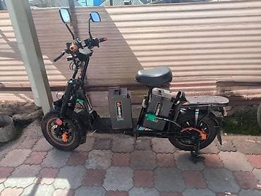 Электроскутер с сиденьем и зеркалами заднего вида - Компоновка at lalafo.kg Электроскутер с сиденьем и зеркалами заднего вида - Компоновка