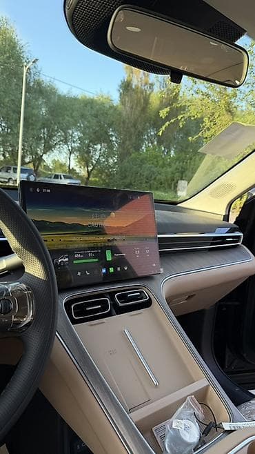 GAC: Черный кроссовер/внедорожник с просторным салоном и бежевой кожаной lalafo.kg да — 10 GAC: Черный кроссовер/внедорожник с просторным салоном и бежевой кожаной — 10