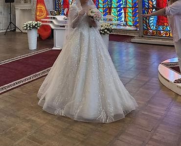 Продам свадебное платье состояние нового брали дорого Цена at lalafo.kg Продам свадебное платье состояние нового брали дорого Цена