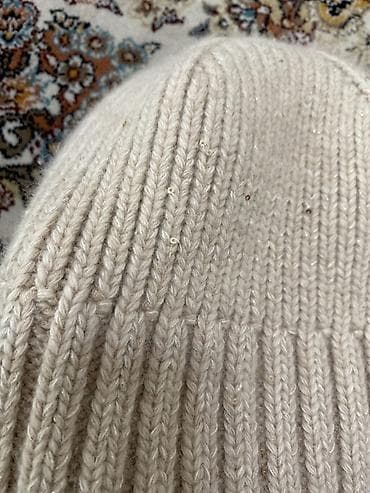 Шапка, Бини, Пряжа, Осень-весна, Крупная вязка at lalafo.kg Шапка, Бини, Пряжа, Осень-весна, Крупная вязка