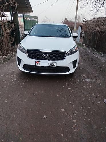 Kia Sorento: 2019 г., 2.4 л, Автомат, Бензин, Кроссовер at lalafo.kg Kia Sorento: 2019 г., 2.4 л, Автомат, Бензин, Кроссовер