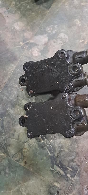 Топливный насос 2шт(classic) 2500с 1шт Подушка коробки 2шт(Рекс) 2000с at lalafo.kg Топливный насос 2шт(classic) 2500с 1шт Подушка коробки 2шт(Рекс) 2000с