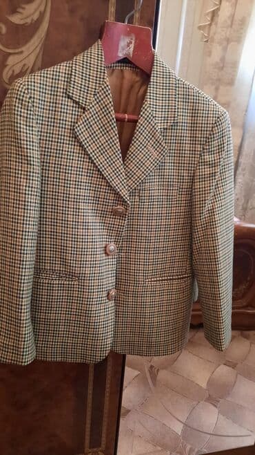 Фирменный качественный пиджак на 7-9лет. на выход. В очень хорошем at lalafo.kg Фирменный качественный пиджак на 7-9лет. на выход. В очень хорошем