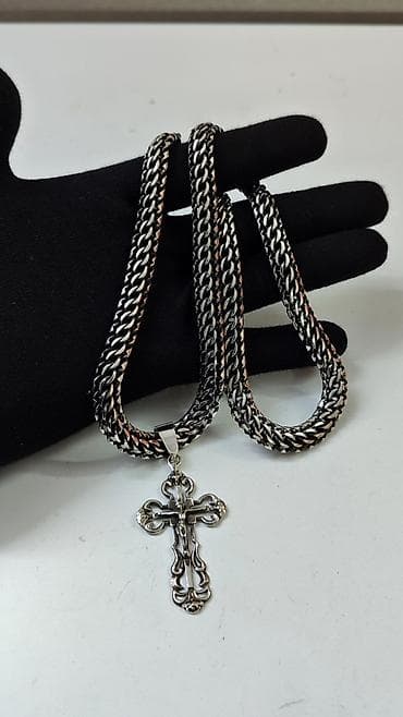 Серебряные комплекты Цепь+ Крест Серебро 925-960 проба 100% Ручная at lalafo.kg Серебряные комплекты Цепь+ Крест Серебро 925-960 проба 100% Ручная