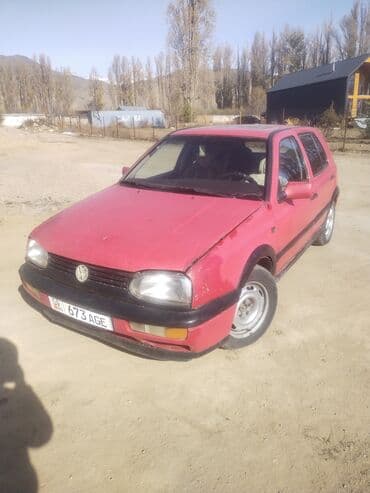 Volkswagen Golf: 1992 г., 2 л, Механика, Бензин, Седан at lalafo.kg Volkswagen Golf: 1992 г., 2 л, Механика, Бензин, Седан
