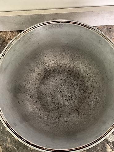 Алюминиевый казан с крышкой. - Материал: литой алюминий. - at lalafo.kg Алюминиевый казан с крышкой. - Материал: литой алюминий. -