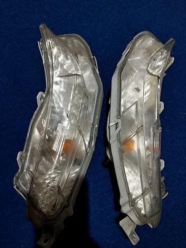 Омыватель фар Toyota, Б/у, Оригинал at lalafo.kg Омыватель фар Toyota, Б/у, Оригинал