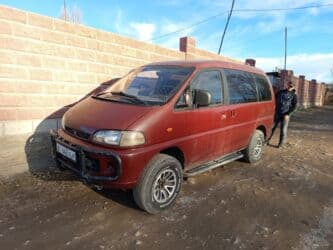 Mitsubishi Delica: 1994 г., 2.4 л, Автомат, Бензиновая, Минивэн at lalafo.kg Mitsubishi Delica: 1994 г., 2.4 л, Автомат, Бензиновая, Минивэн