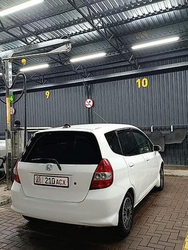 Proton: Honda Fit: 2002 г., 1.3 л, Вариатор, Бензин, Хетчбек lalafo.kg да — 5 Proton: Honda Fit: 2002 г., 1.3 л, Вариатор, Бензин, Хетчбек — 5