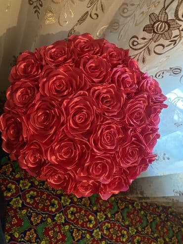 Букеты из атласных роз Одна штука 50сомов Упаковка бесплатно Подойдет at lalafo.kg Букеты из атласных роз Одна штука 50сомов Упаковка бесплатно Подойдет