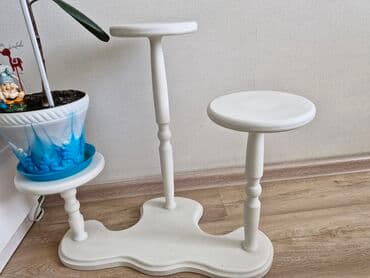 Полка для цветов, Б/у, Дерево, Самовывоз at lalafo.kg Полка для цветов, Б/у, Дерево, Самовывоз