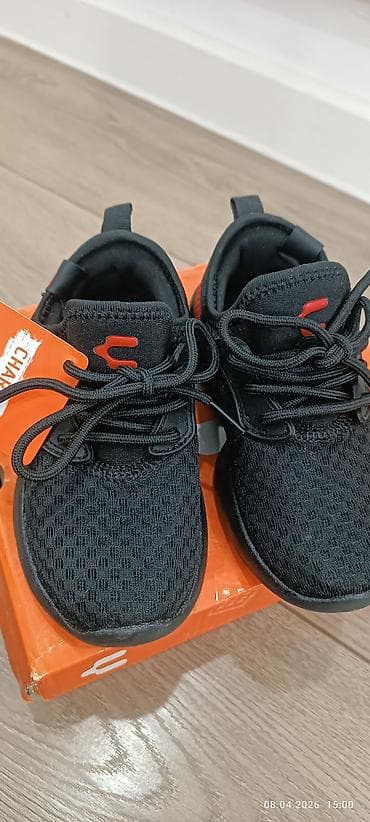 Кроссовки детские CHarly Kids - Цвет: черный с красными акцентами - at lalafo.kg Кроссовки детские CHarly Kids - Цвет: черный с красными акцентами -