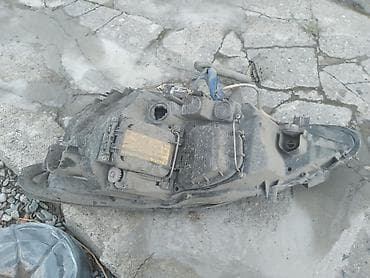 Передняя левая фара Toyota at lalafo.kg Передняя левая фара Toyota