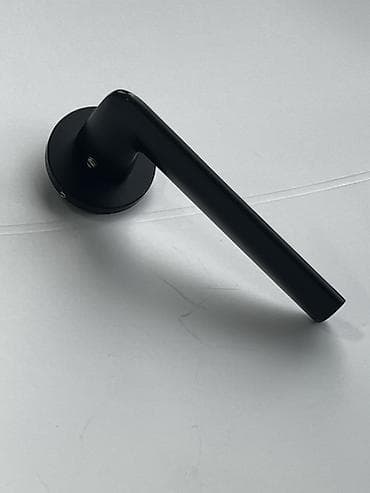 Эшиктин туткасылар: Эшиктин туткасы, Ички эшиктер үчүн, Металлдан, Орнотуусуз, Акылуу жеткирүү lalafo.kg да — 3 Эшиктин туткасылар: Эшиктин туткасы, Ички эшиктер үчүн, Металлдан, Орнотуусуз, Акылуу жеткирүү — 3